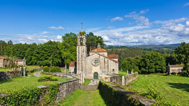 Iglesia de Santa María de Bemil 